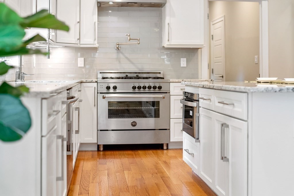 116 School Street Lexington, MA 02421 - Photo 8 of 33