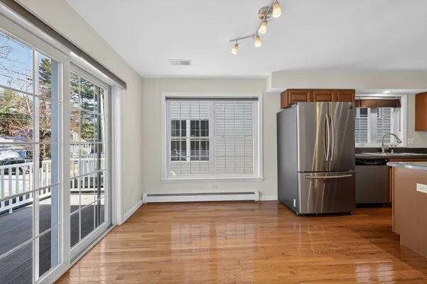$599,999 | 2 Sterling Lane, Unit 2, Walpole, MA 02081