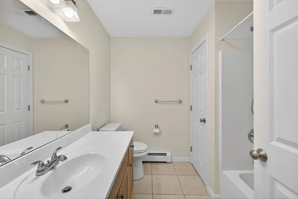 $599,999 | 2 Sterling Lane, Unit 2, Walpole, MA 02081
