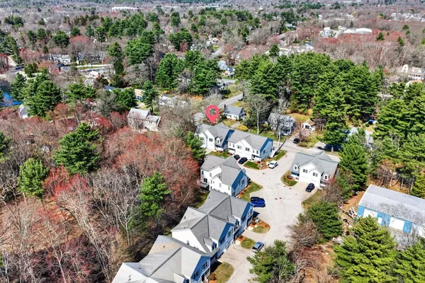 $599,999 | 2 Sterling Lane, Unit 2, Walpole, MA 02081