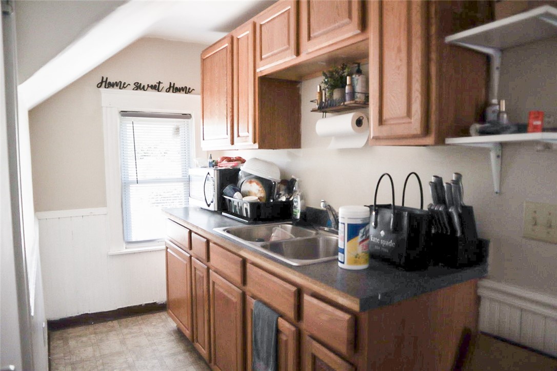 68 5th Avenue Woonsocket, RI 02895 - Photo 23 of 34