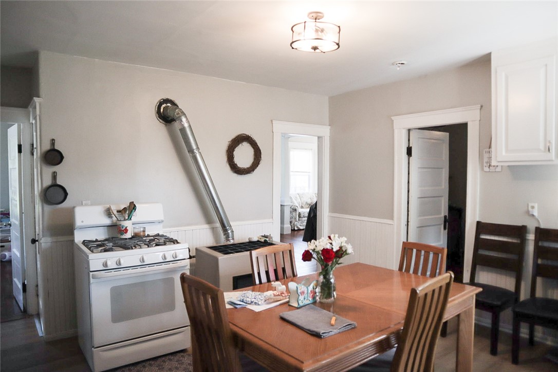 68 5th Avenue Woonsocket, RI 02895 - Photo 4 of 34