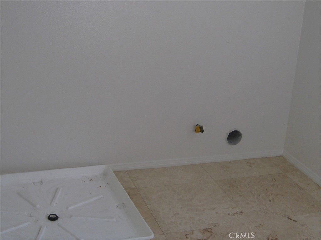 19 Coriander Irvine, CA 92603 - Photo 24 of 40 a view of a small space