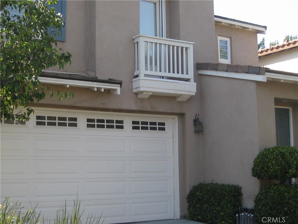 19 Coriander Irvine, CA 92603 - Photo 4 of 40 a view of a building