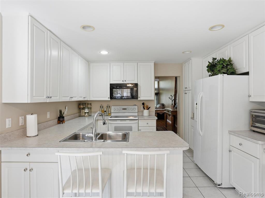 52088 Southview Ridge Macomb, MI 48042 - Photo 26 of 49