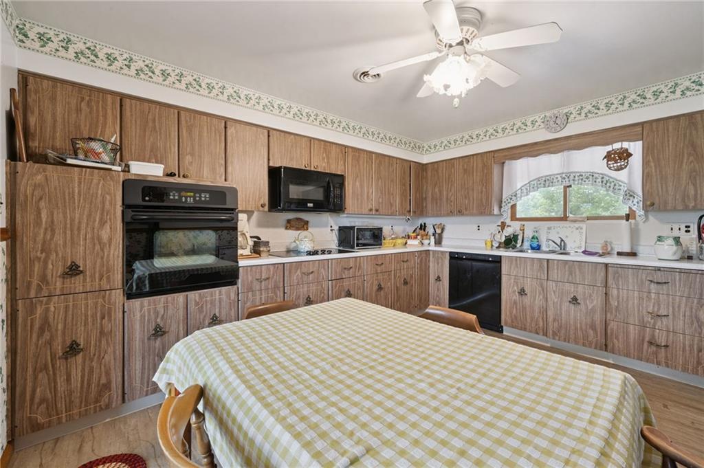 277 Highberger Road Herminie, PA 15637 - Photo 5 of 26 KITCHEN