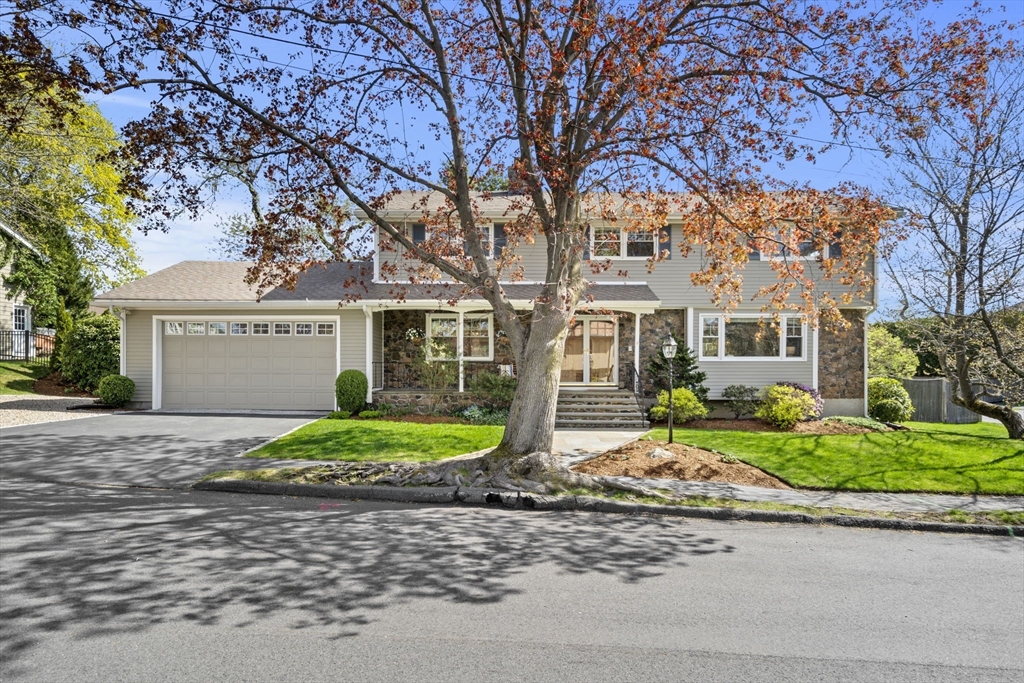 30 Thompson Road Marblehead, MA 01945 - Photo 2 of 41