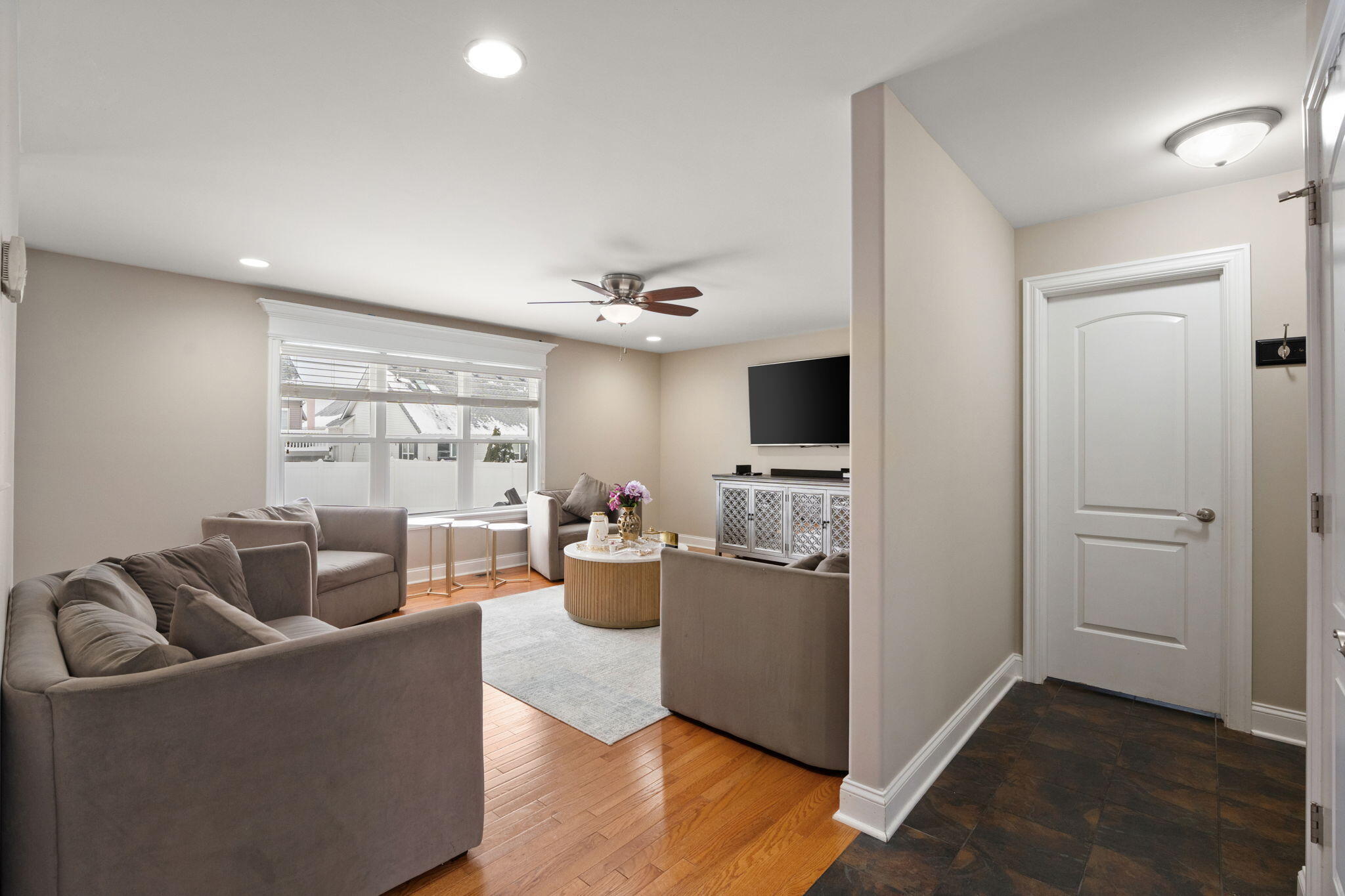 10312 Nelson Street Crown Point, IN 46307 - Photo 12 of 38 2048x1365