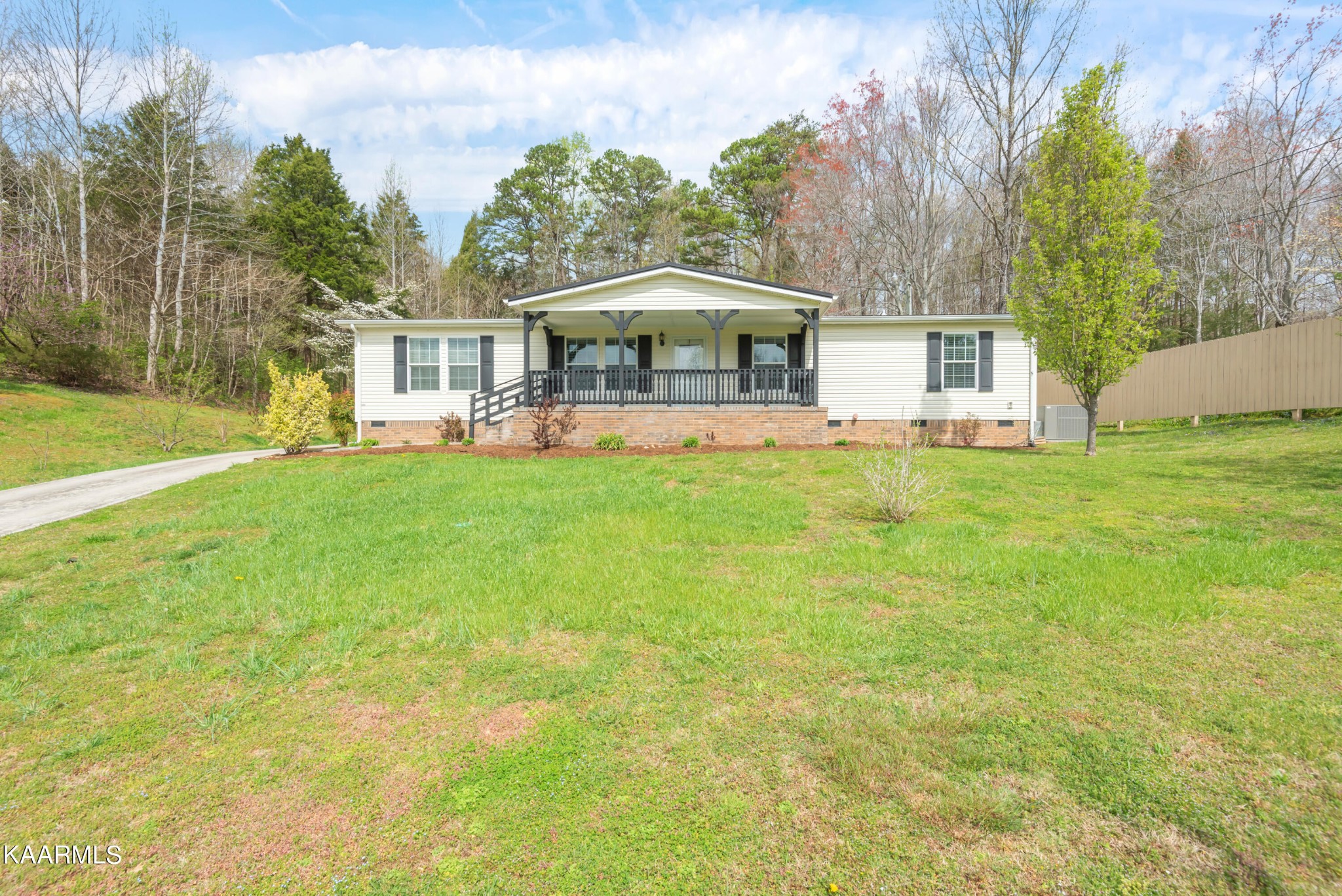 1939 6 Mile Road Maryville, TN 37803 - Photo 1 of 52 Gallery Image 1