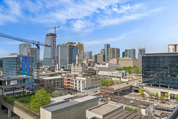 $499,000 | 1212 Laurel Street, Unit 906, Nashville, TN 37203