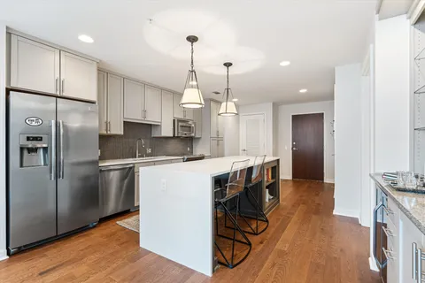 $479,000 | 1212 Laurel Street, Unit 906, Nashville, TN 37203