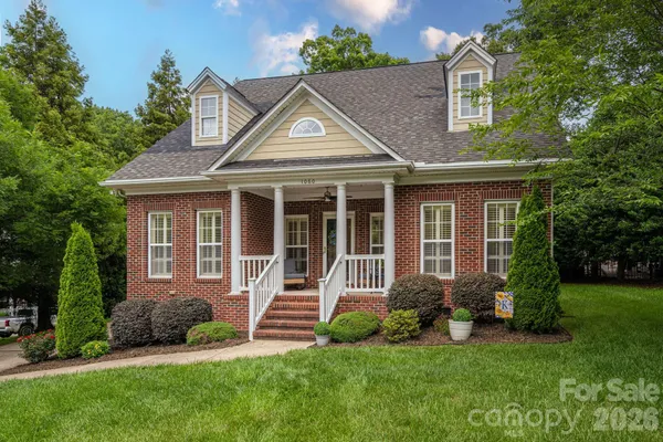 $660,000 | 1060 Garibaldi Ridge Court, Belmont, NC 28012