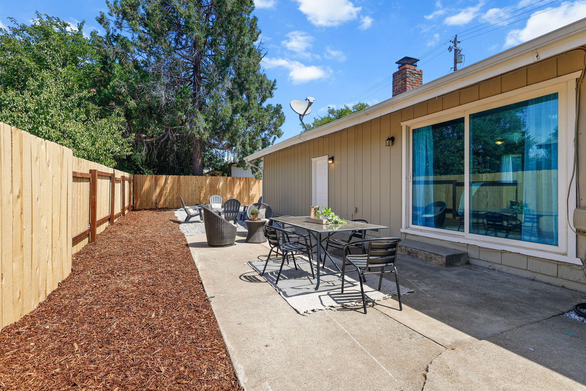 3646 Rhonda Road Cottonwood, CA 96022 - Photo 17 of 58 New Fence & Concrete Patio