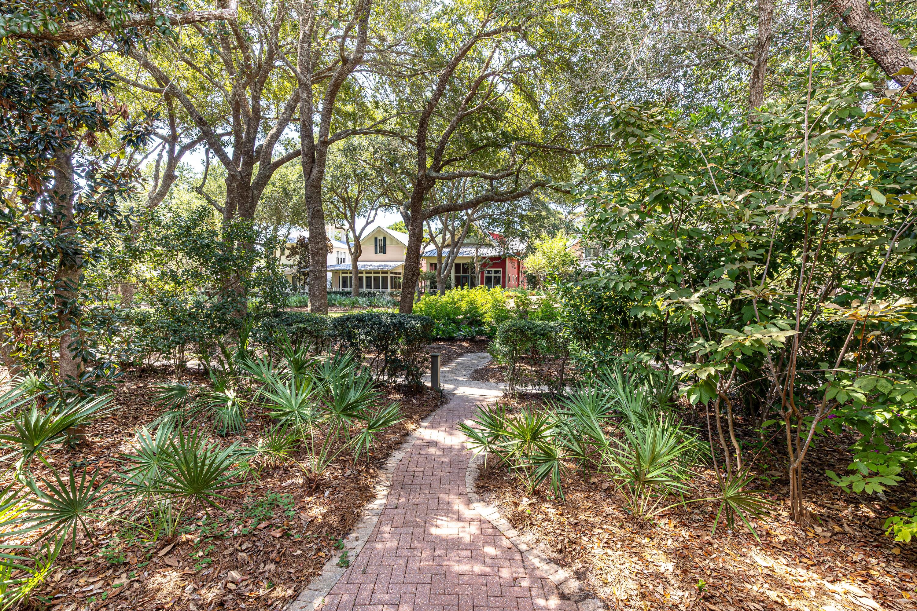 114 Sunset Ridge Lane Santa Rosa Beach, FL 32459 - Photo 37 of 90 a backyard of a house with lots of green space