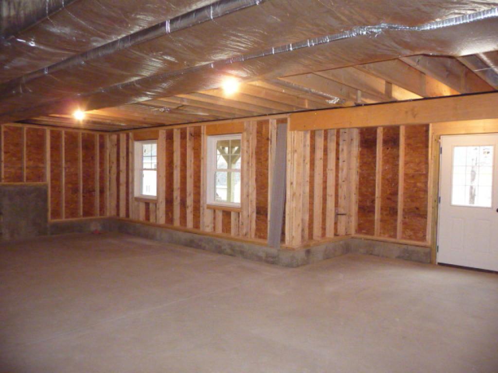214 Dallaire Street Manchester, NH 03104 - Photo 25 of 31