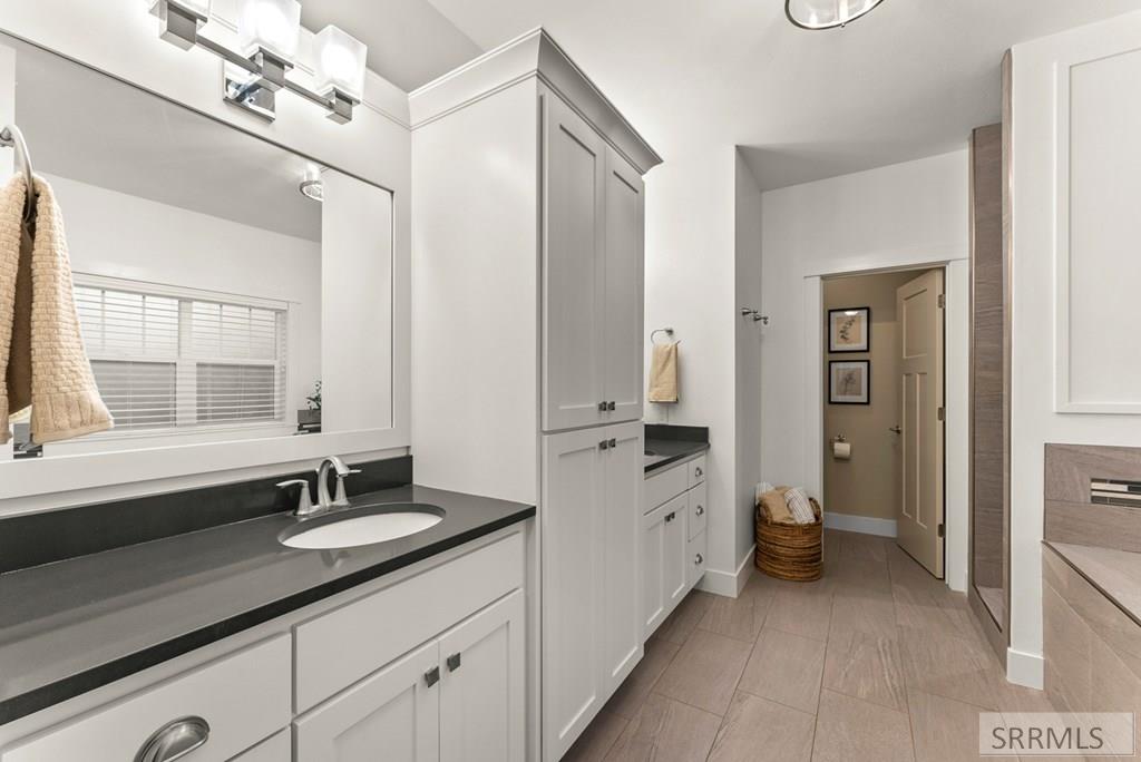 327 4410 East Rigby, ID 83442 - Photo 24 of 68 Master Bathroom