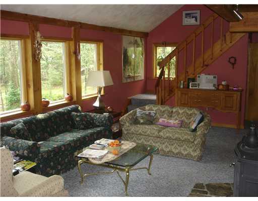 10 Thomas Parker Road Foster, RI 02825 - Photo 3 of 15 Living Room.