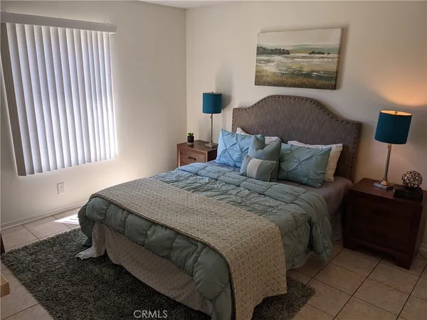 $2,350 | 23224 Orange, Lake Forest, CA 92630