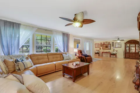 $1,150,000 | 4877 Northlake Boulevard, Palm Beach Gardens, FL 33418