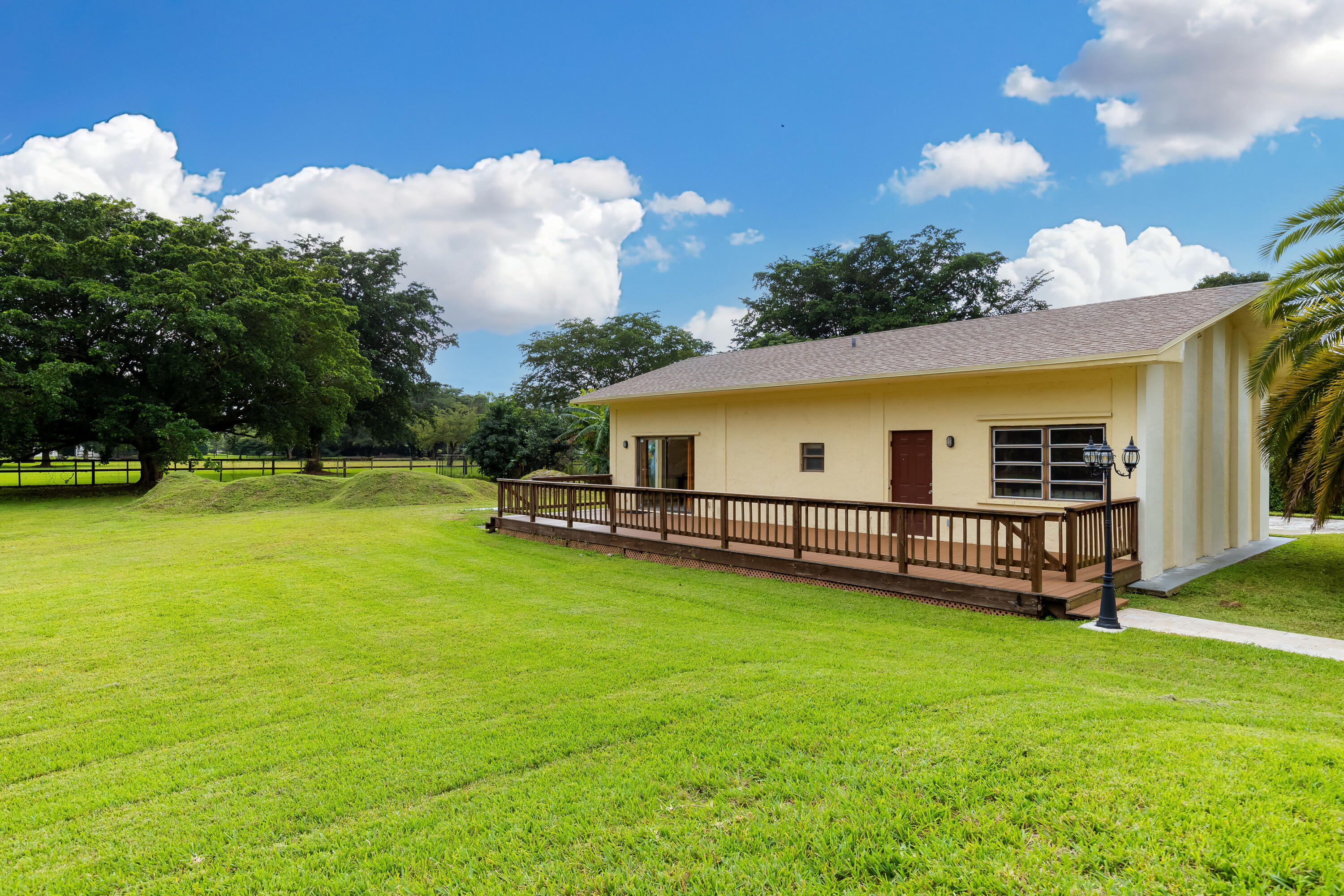 13400 Stirling Road Southwest Ranches, FL 33330 - Photo 31 of 44 IMG_4181