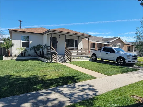 $889,999 | 3140 Golden, Long Beach, CA 90806