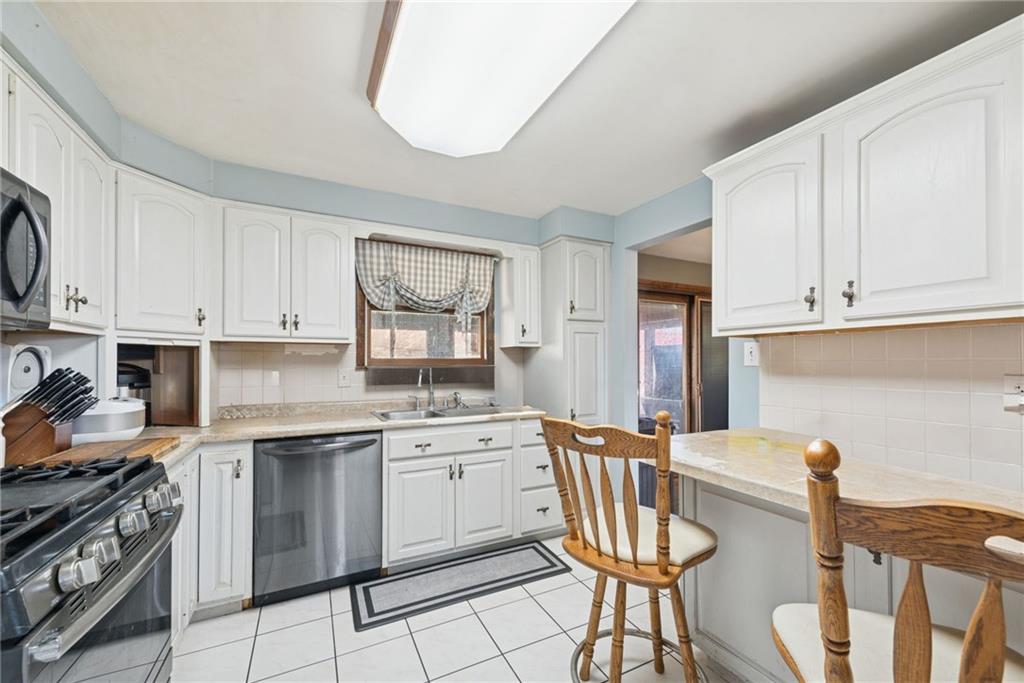 31 Willow Crossing Road Greensburg, PA 15601 - Photo 8 of 28 Gallery Image 8