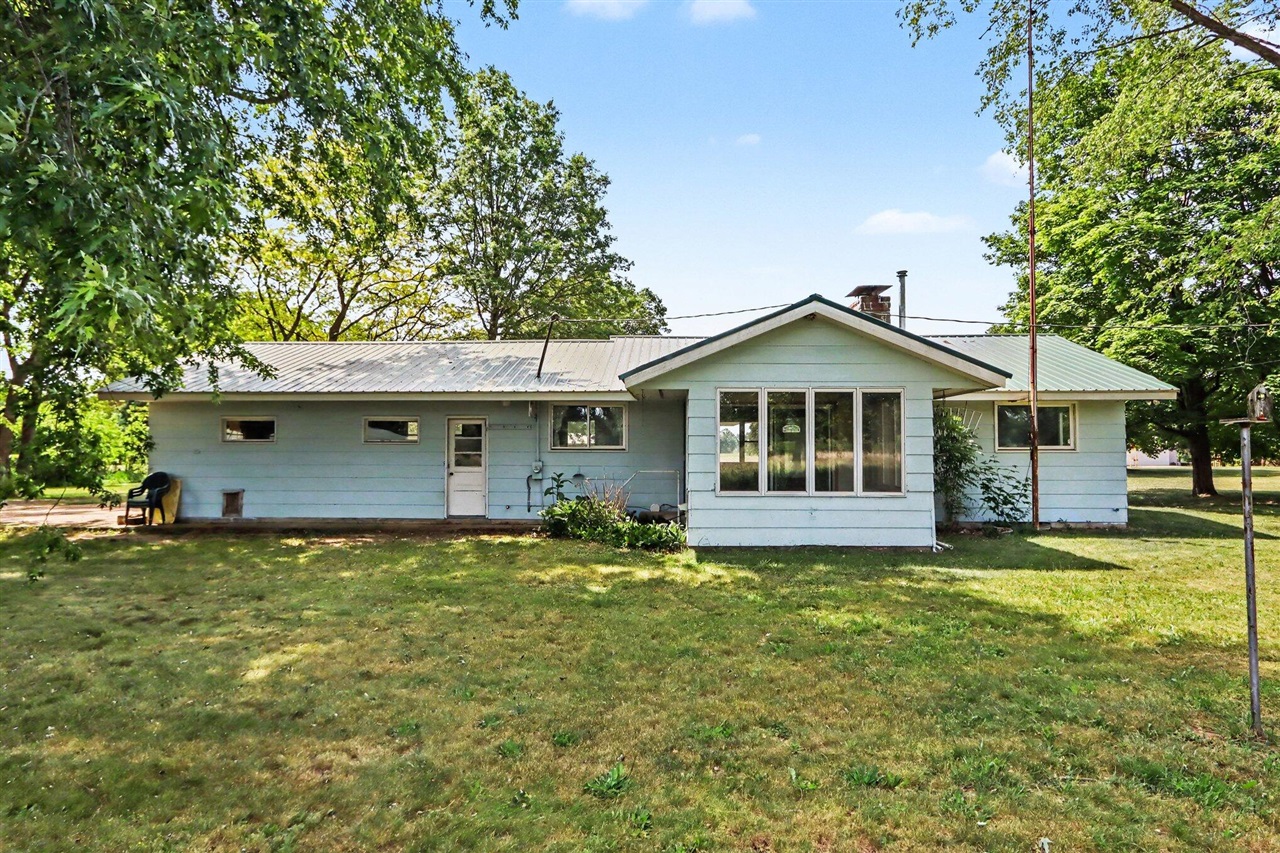 17650 Heimbach Road Three Rivers, MI 49093 - Photo 5 of 41