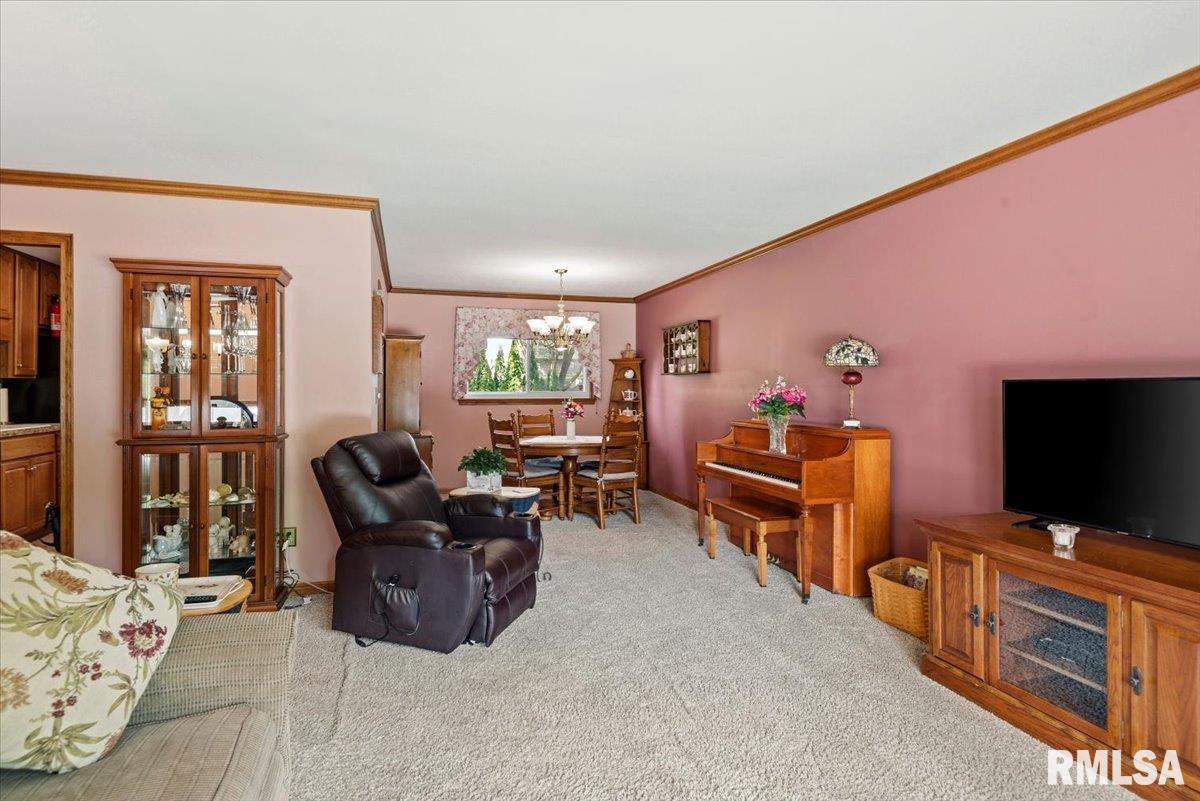 62 North Oxford Road Springfield, IL 62702 - Photo 6 of 36