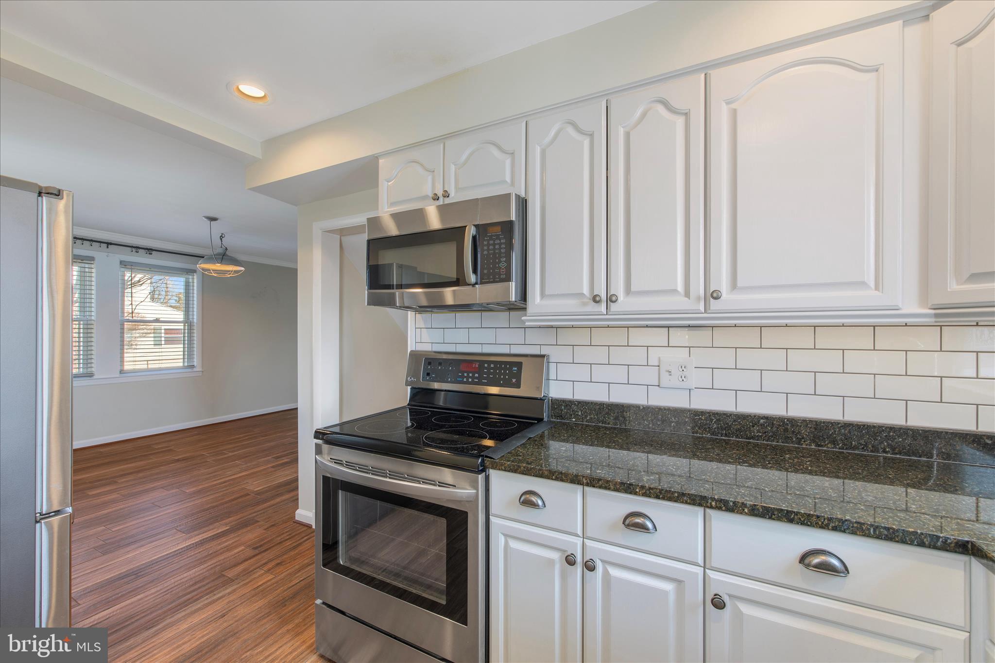 168 Meadow Road Pasadena, MD 21122 - Photo 12 of 36