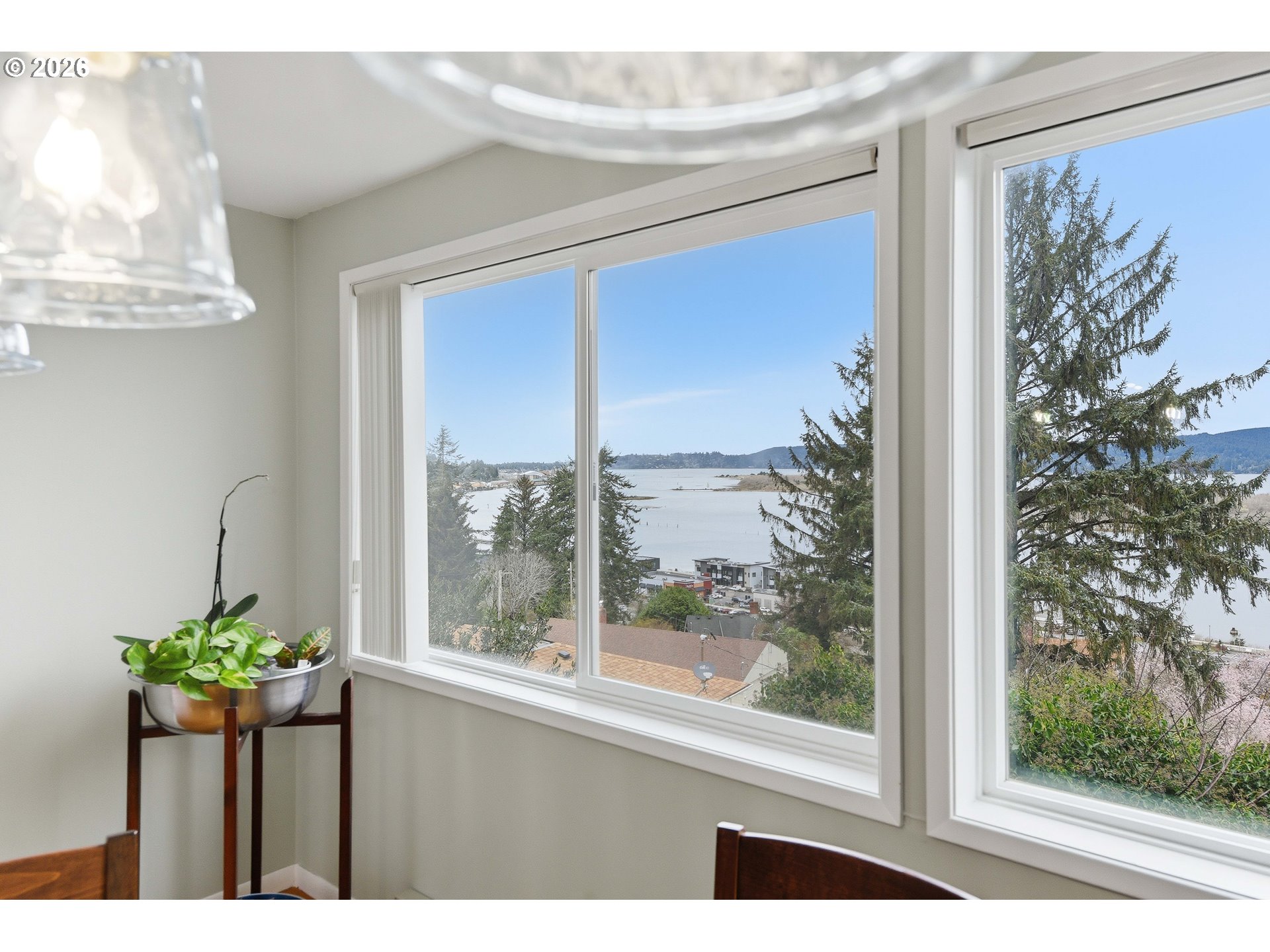 290 North 3rd Court, Unit 7 Coos Bay, OR 97420 - Photo 16 of 32