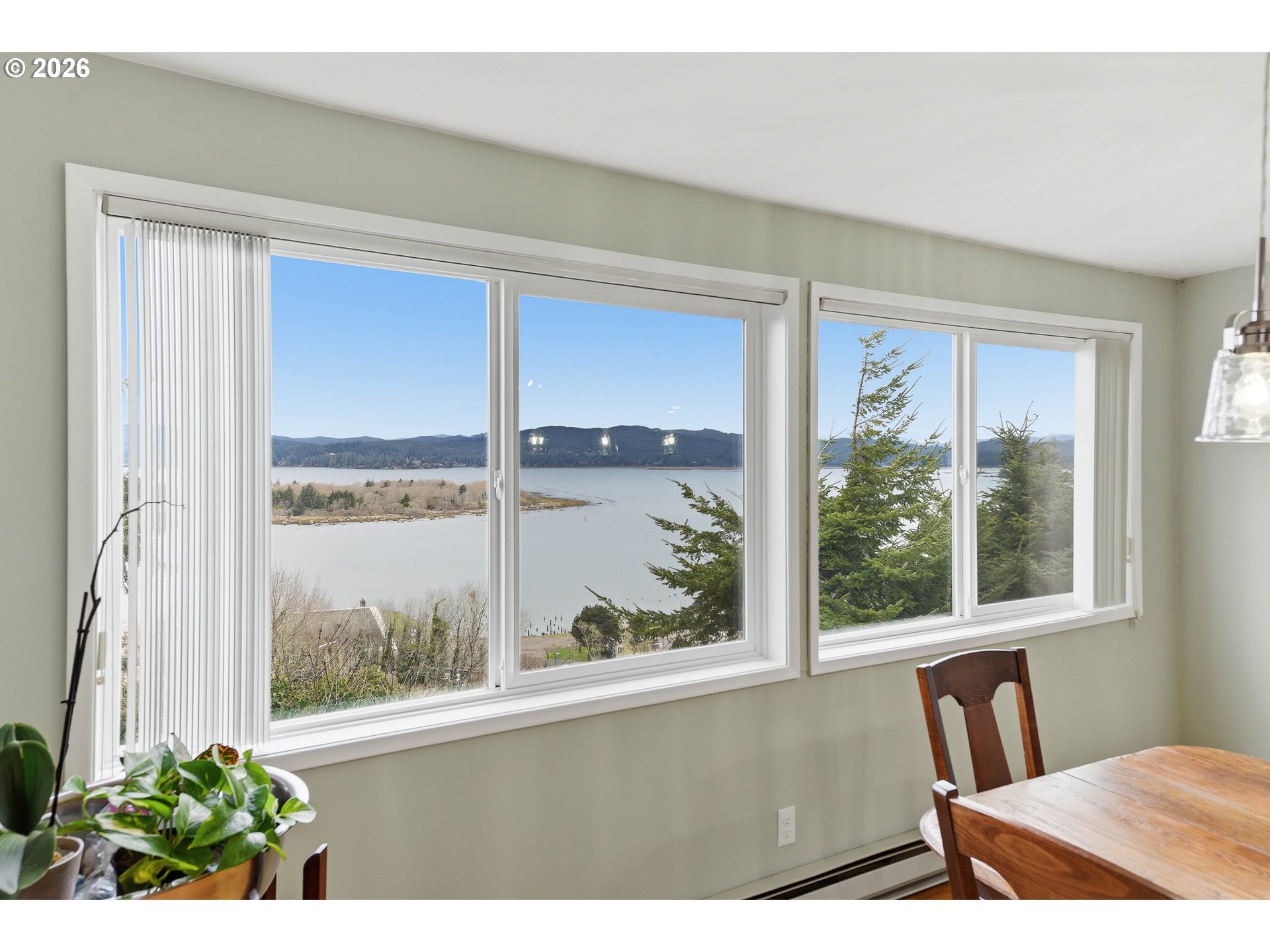 290 North 3rd Court, Unit 7 Coos Bay, OR 97420 - Photo 17 of 32