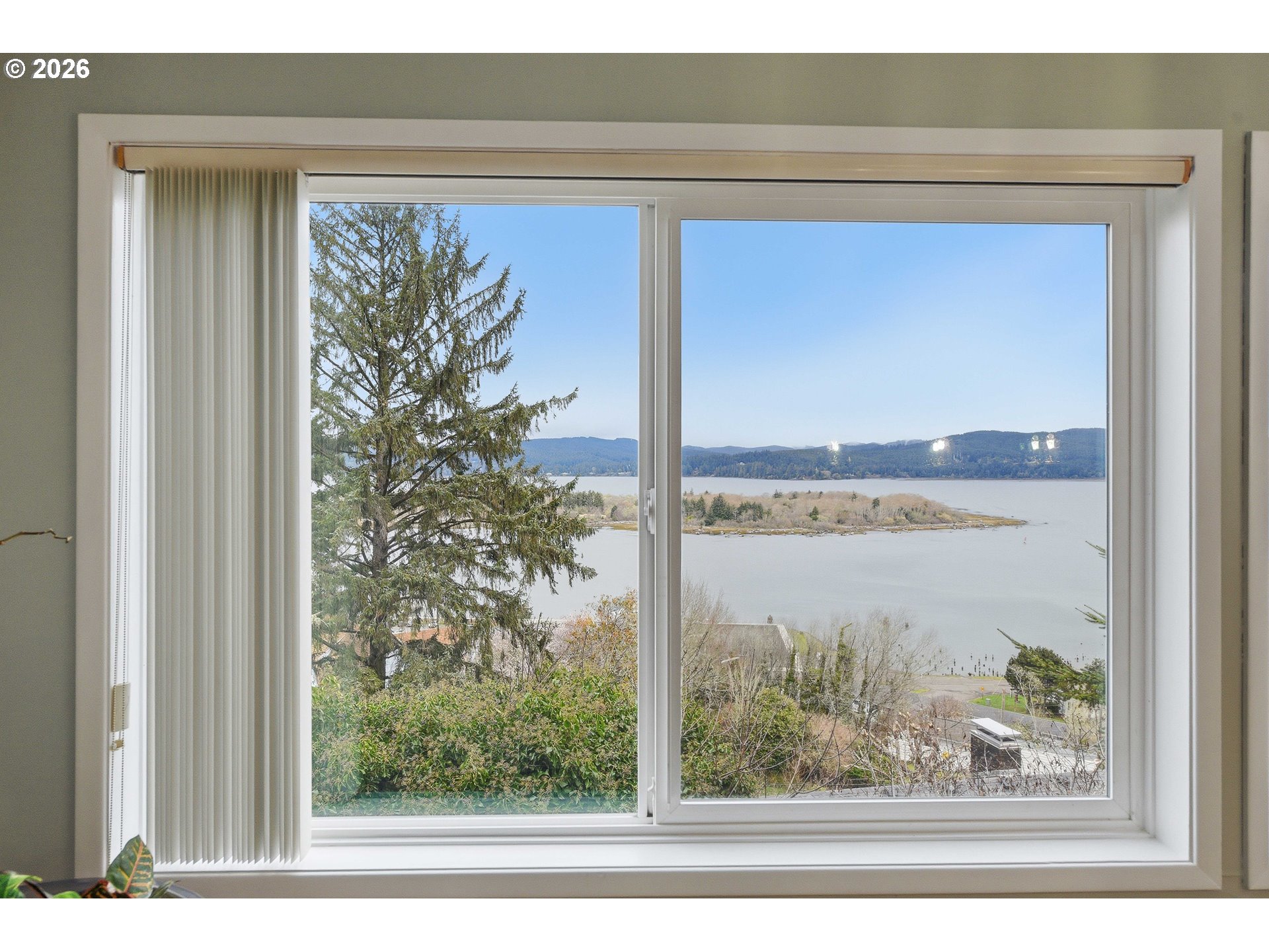 290 North 3rd Court, Unit 7 Coos Bay, OR 97420 - Photo 18 of 32