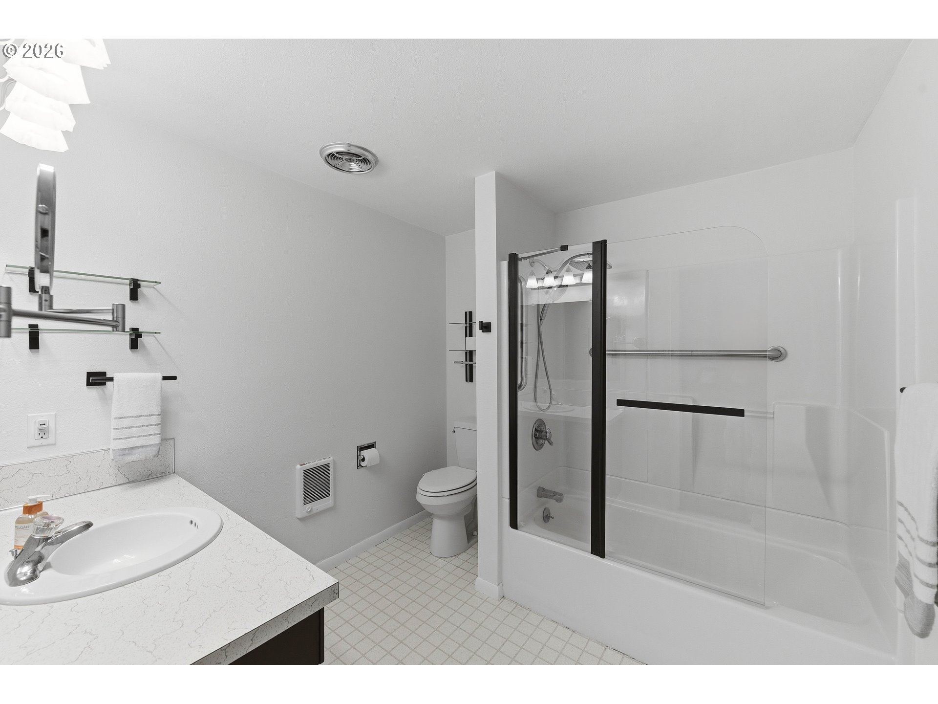 290 North 3rd Court, Unit 7 Coos Bay, OR 97420 - Photo 23 of 32