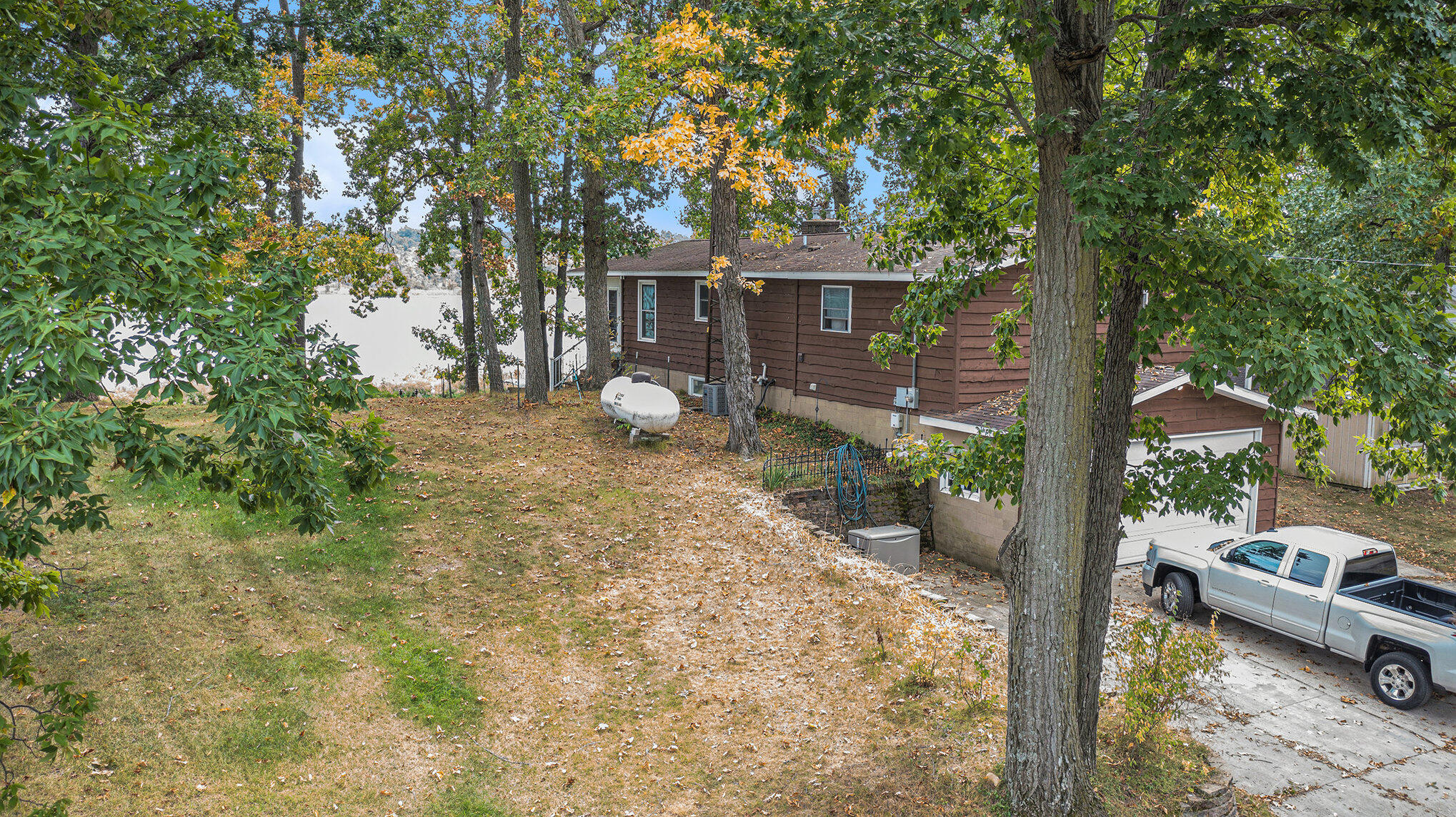 11681 Scott Park Road Delton, MI 49046 - Photo 4 of 30 027_file_436