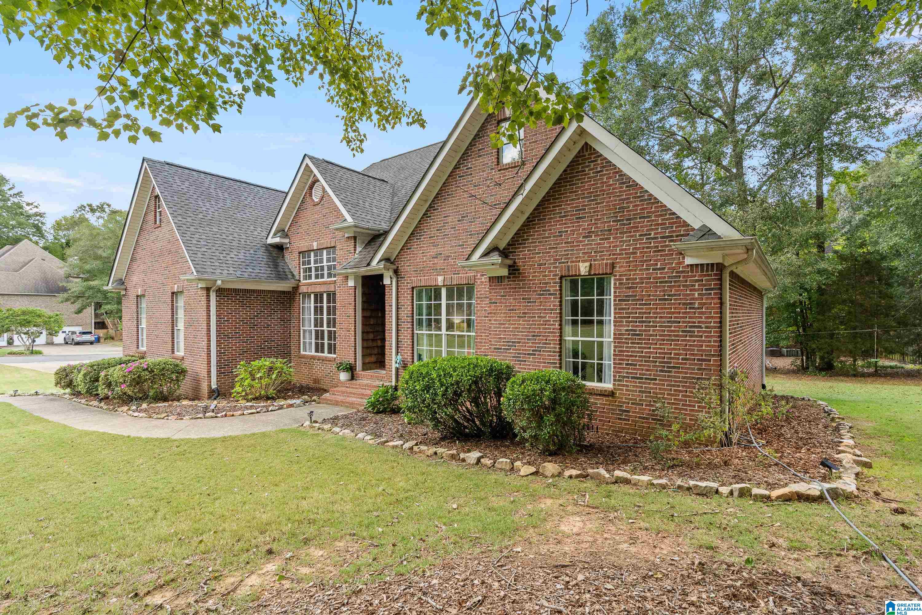 300 Branch Circle Chelsea, AL 35043 - Photo 2 of 40