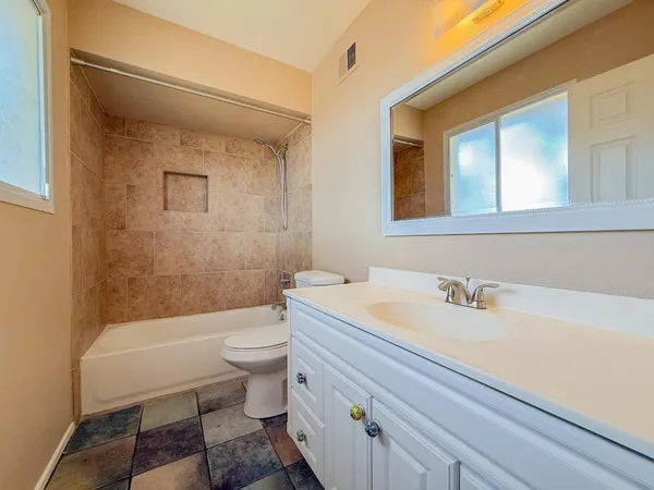 $2,395 | 2812 South Cottonwood Drive, Tempe, AZ 85282