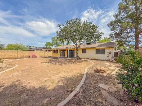 $2,395 | 2812 South Cottonwood Drive, Tempe, AZ 85282