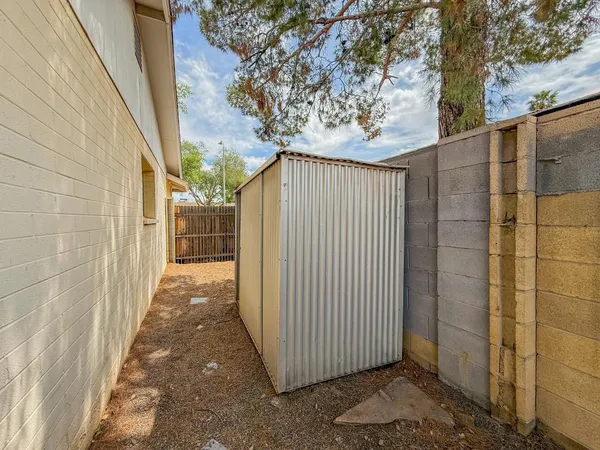 $2,395 | 2812 South Cottonwood Drive, Tempe, AZ 85282