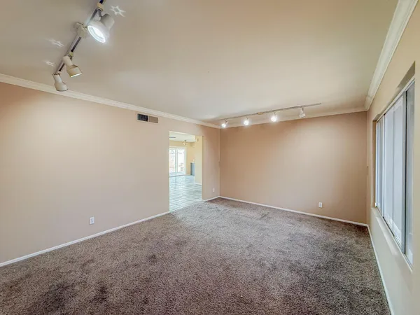 $2,395 | 2812 South Cottonwood Drive, Tempe, AZ 85282