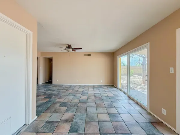 $2,395 | 2812 South Cottonwood Drive, Tempe, AZ 85282
