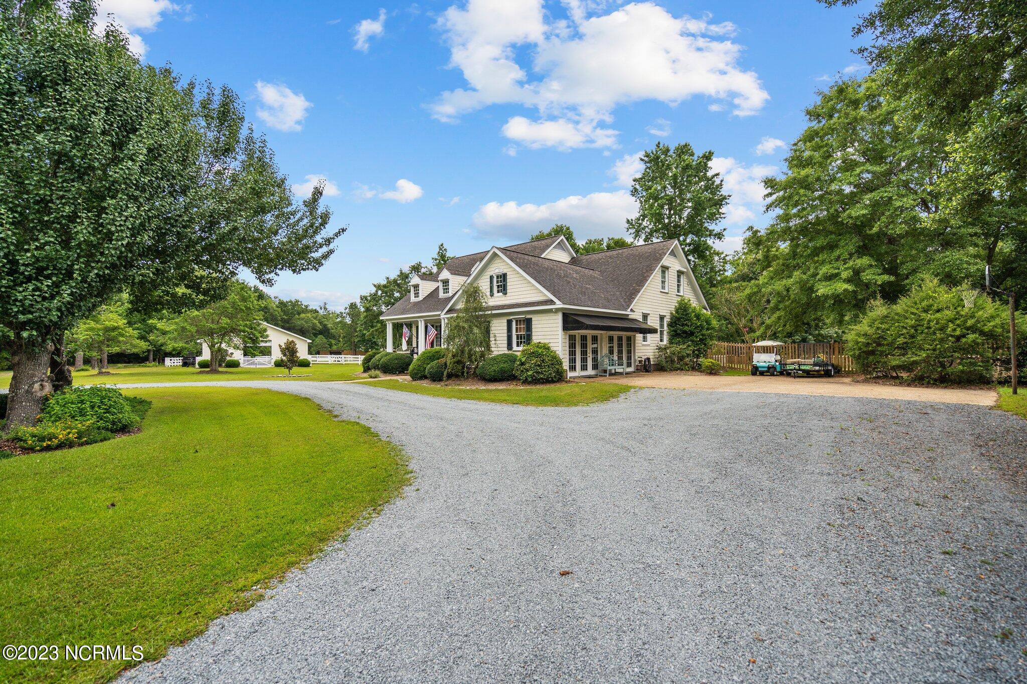 370 Whitebridge Road Hampstead, NC 28443 - Photo 2 of 103 31-web-or-mls-DSC05793