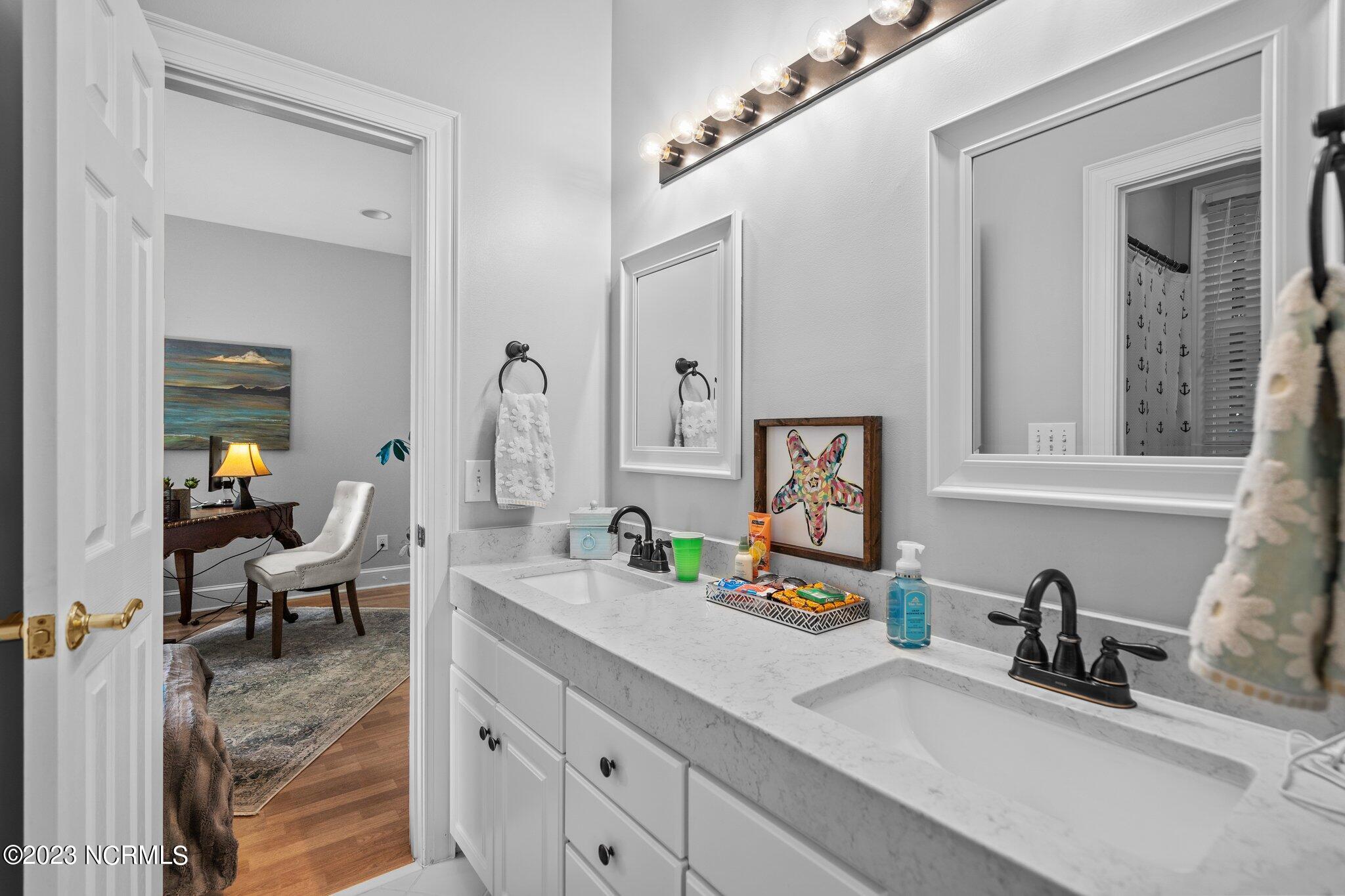 370 Whitebridge Road Hampstead, NC 28443 - Photo 35 of 103 62-web-or-mls-DSC05864