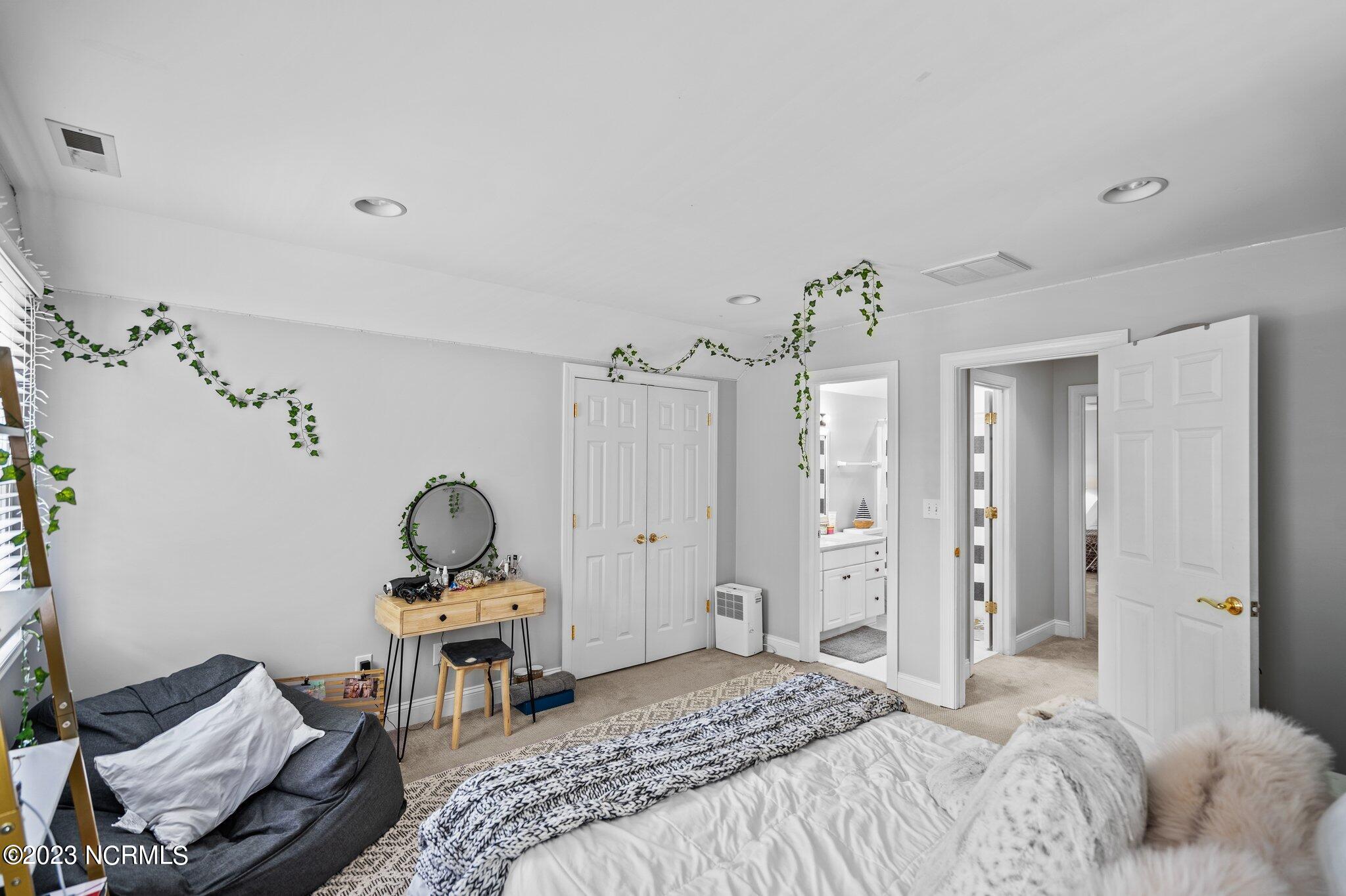 370 Whitebridge Road Hampstead, NC 28443 - Photo 40 of 103 56-web-or-mls-DSC05843