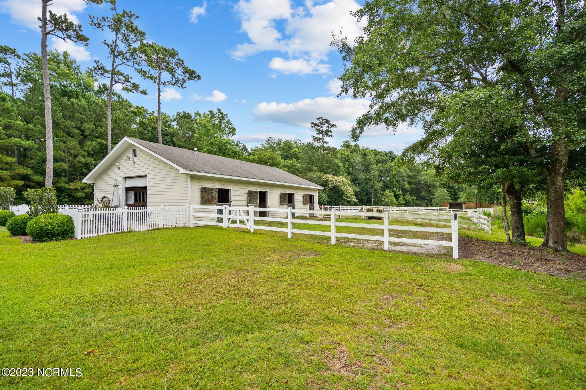 370 Whitebridge Road Hampstead, NC 28443 - Photo 82 of 103 36-web-or-mls-DSC05802