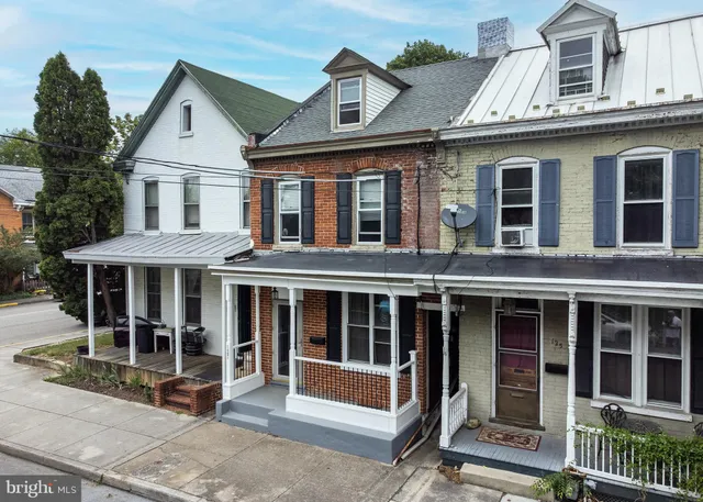 a backyard of a house