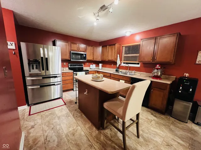 $379,000 | 12236 Quarterback Lane, Fishers, IN 46037