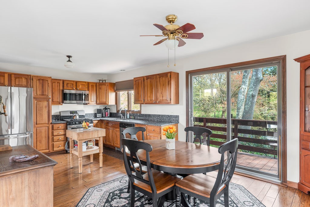 10 Timothy Drive Westerly, RI 02891 - Photo 21 of 49