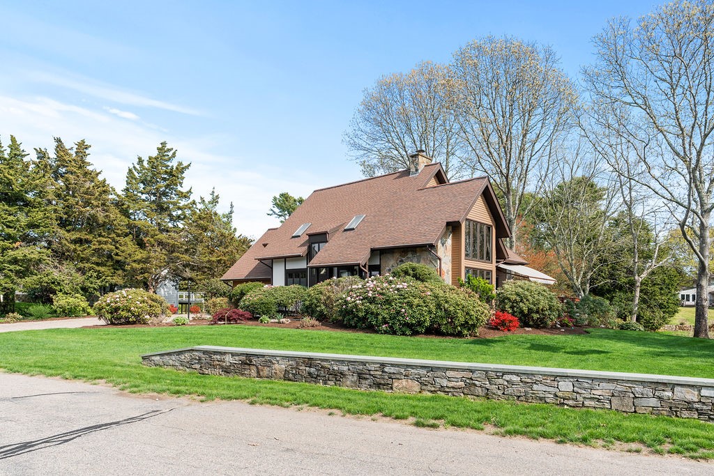 10 Timothy Drive Westerly, RI 02891 - Photo 7 of 49