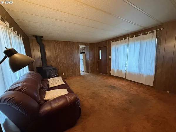 a view of utility room