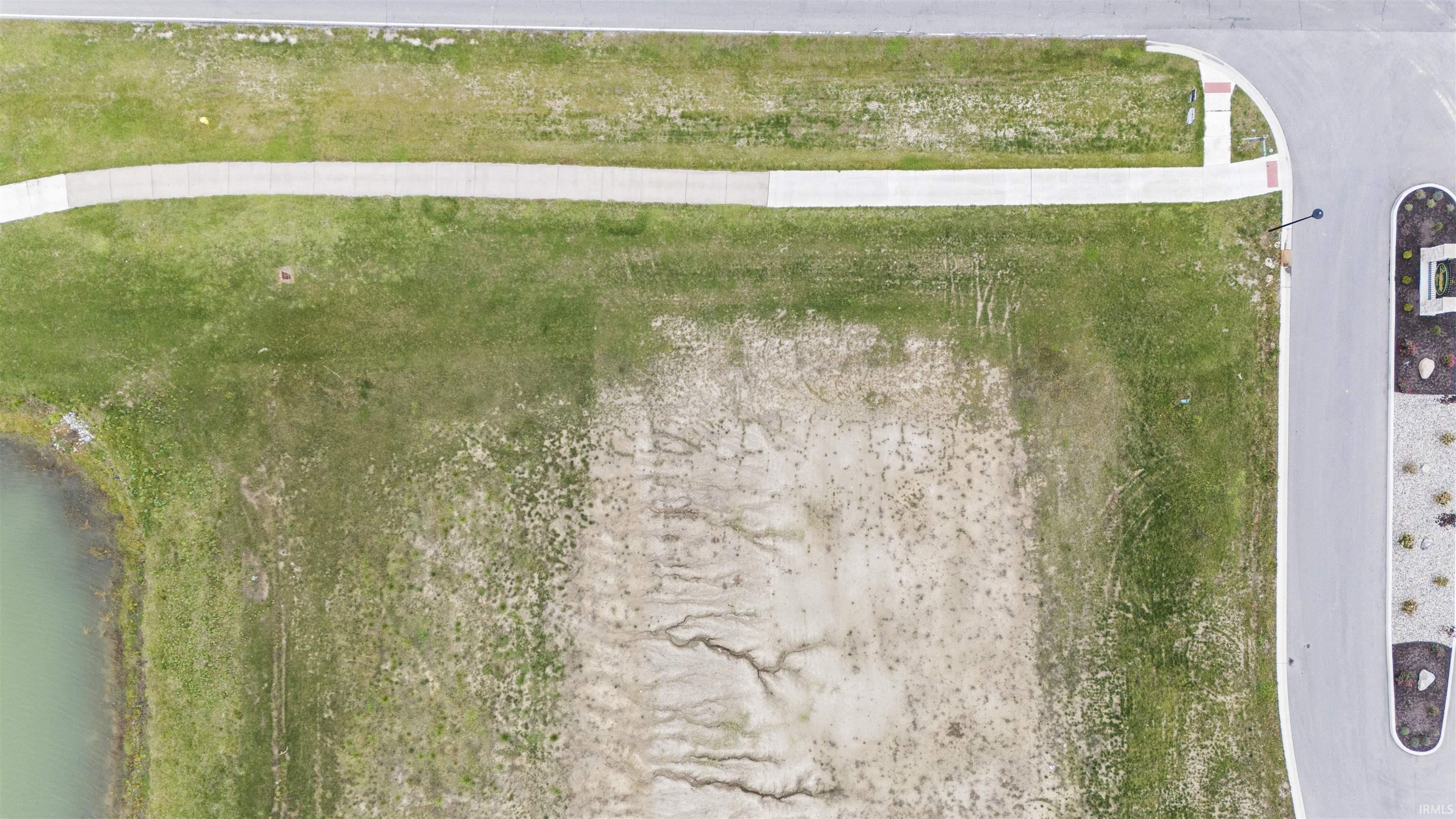 2224 Golfview Auburn, IN 46706 - Photo 1 of 7